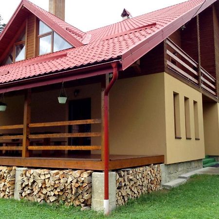Гостьовий Дім Tauer Tatariv Exterior foto